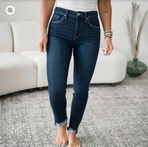 KanCan Cigarette Jean